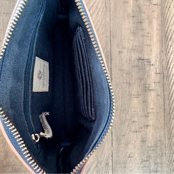 Spartina 449 Pacific Northwest NW Scout Wristlet - Picture 4 of 4